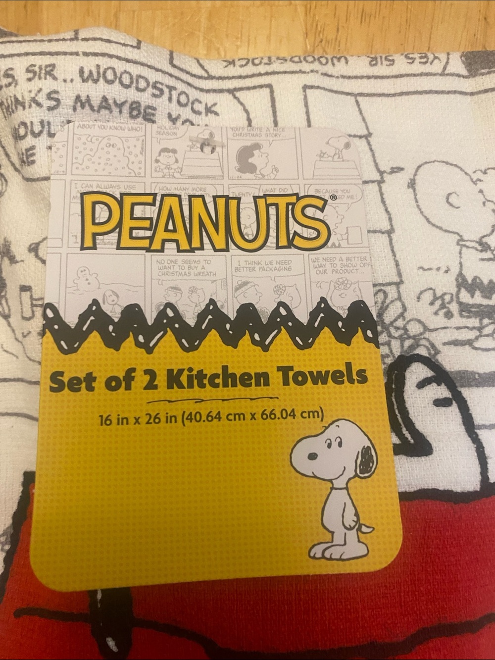 Peanuts Snoopy Red Doghouse Comic Strip kitchen towel set of 2 16x26 NWT - Picture 3 of 5